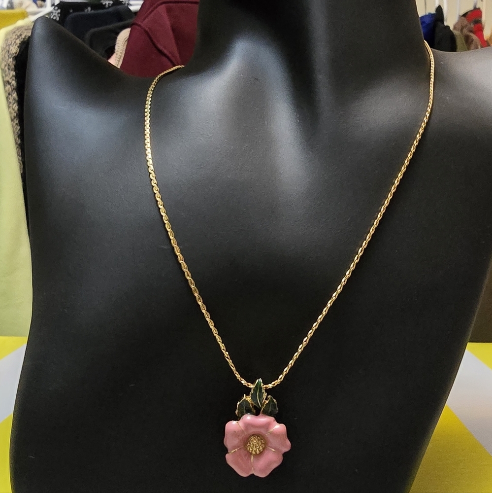 D'orlan Pink Flower Pendant Choker Necklace
